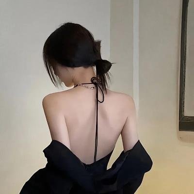 哈啦美容院